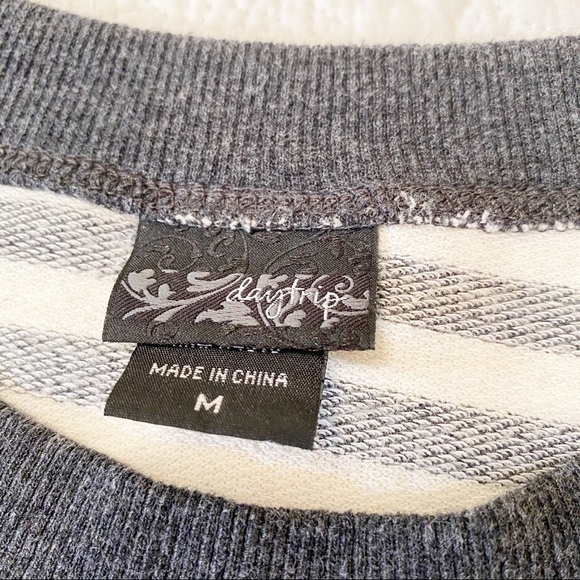 Daytrip Embroidered Sleeves Striped Top - Medium - Picture 5 of 10